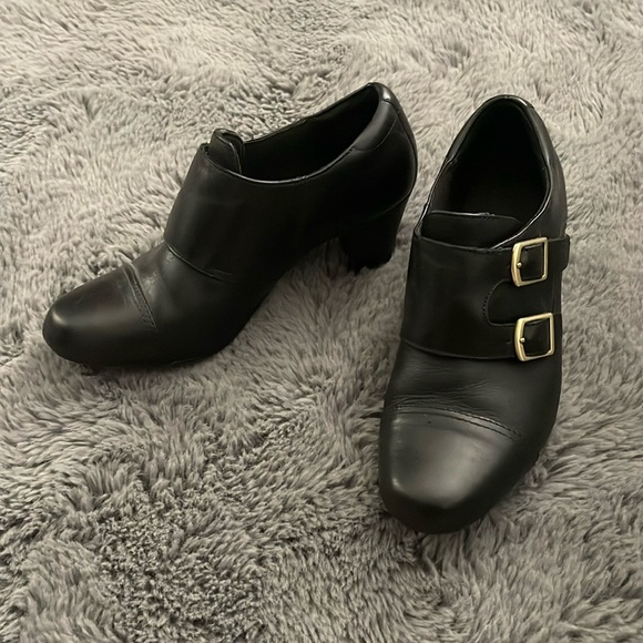 Clarks Black Leather Buckle Booties - Picture 2 of 10